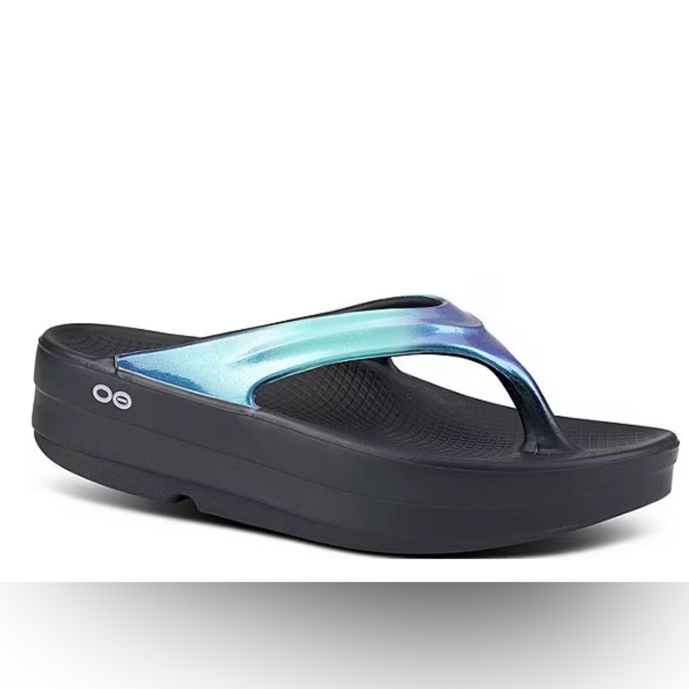OOFOS Oomega Thong Platform Flip Flop Sandals